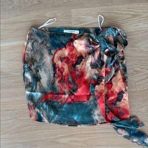 Commense silky Abstract Mini Skirt, size medium